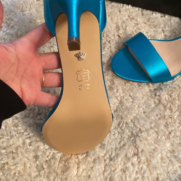 Nina Venetia Blue Heels - Picture 3 of 6